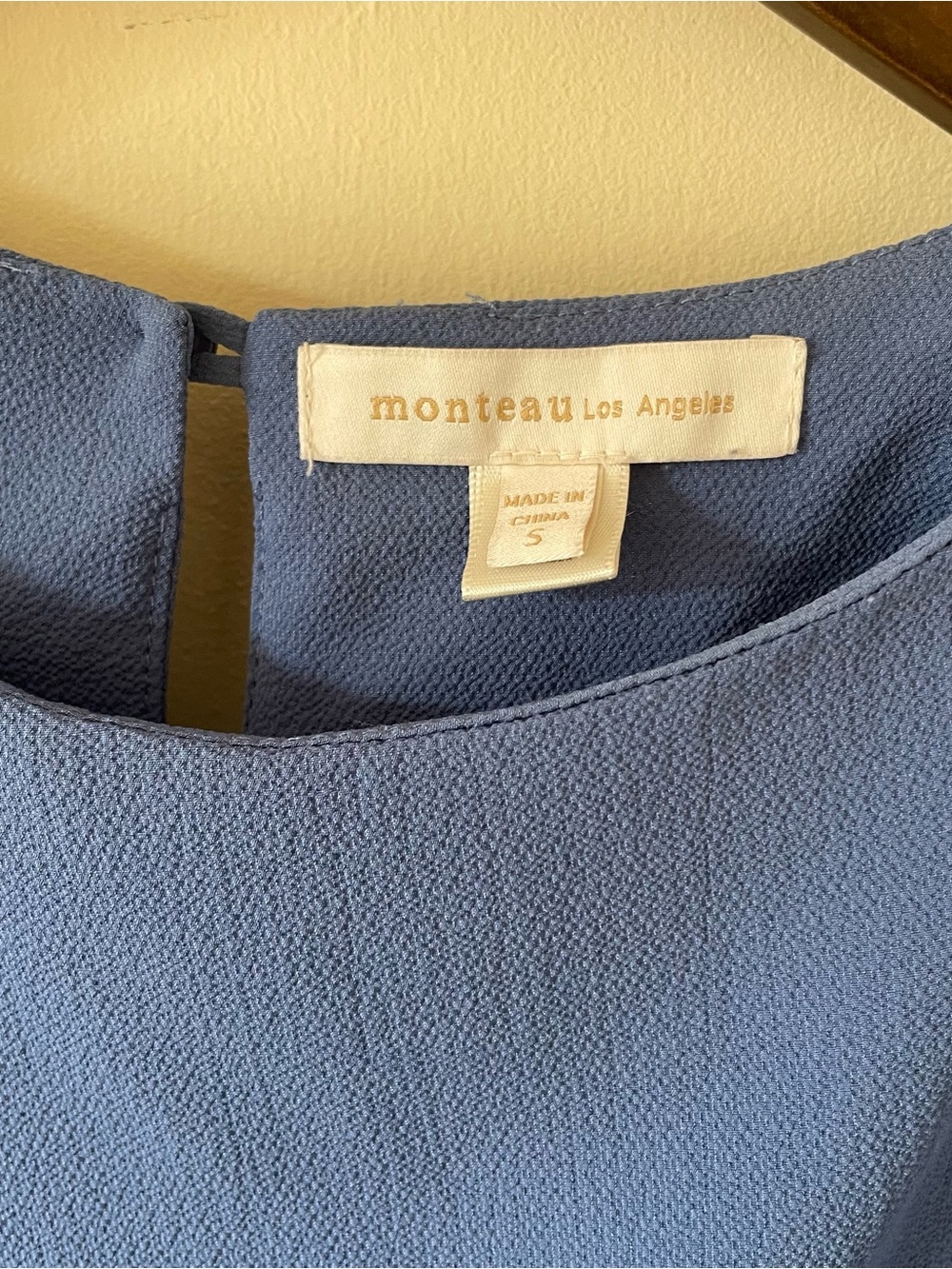 Blue Ruffle Sleeveless Top - Picture 4 of 4